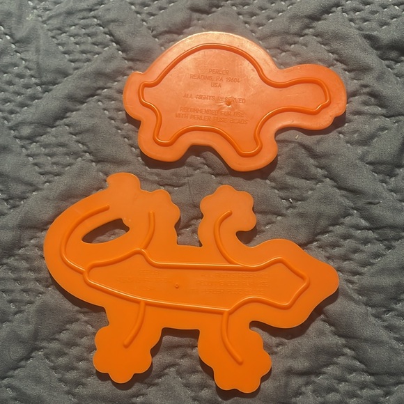 Turtle & Lizard Orange Perler Bead Pegboards - Picture 2 of 2